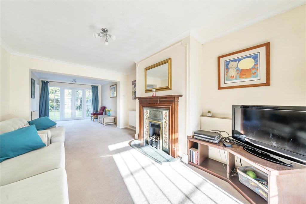 Sitting/Family Room