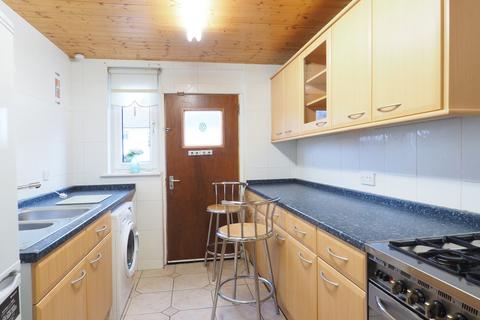38 Dowrie Crescent, Glasgow, G53 5NF