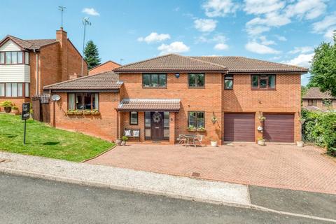20 Batsford Close, Redditch, B98 7TF