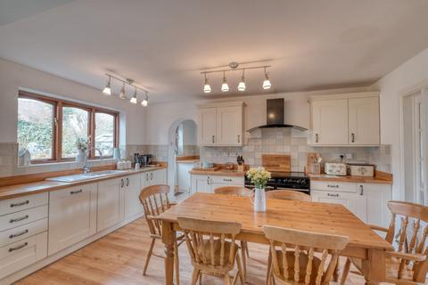 20 Batsford Close, Redditch, B98 7TF