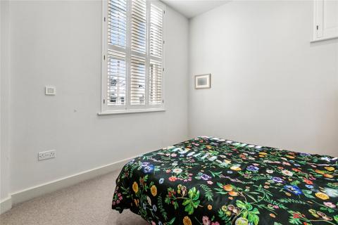 2 bedroom apartment for sale - Holt Gardens, SW17