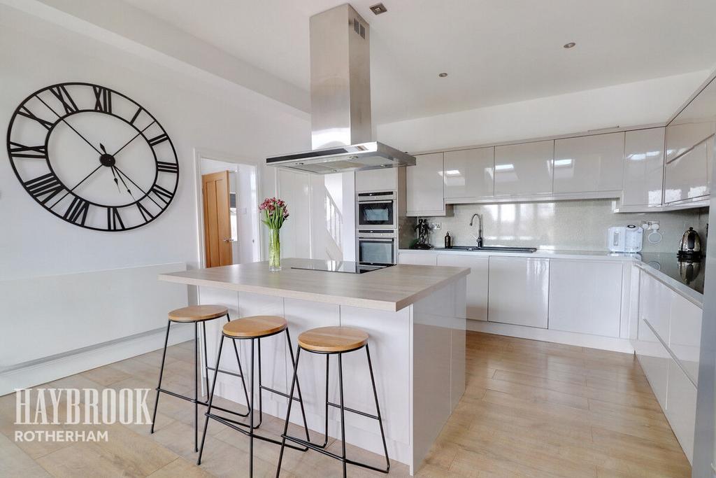 Wickersley Road, Rotherham 3 bed semidetached house for sale £275,000