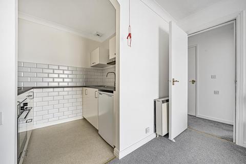 undefined, Chamberlaine Court,  Banbury,  OX16
