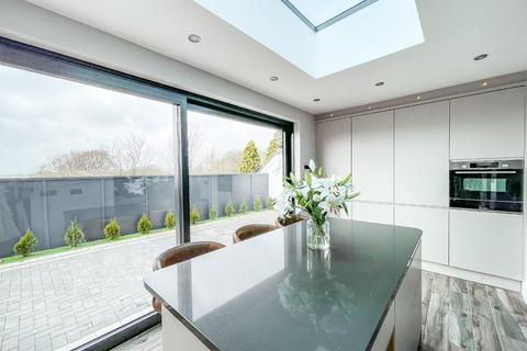 4 bedroom detached house for sale, Goppa Road, Pontarddulais, Swansea, West Glamorgan, SA4 8JN