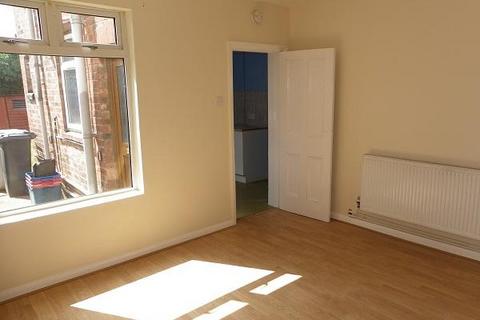 1 bedroom ground floor flat to rent, Regent Street, Kettering NN16