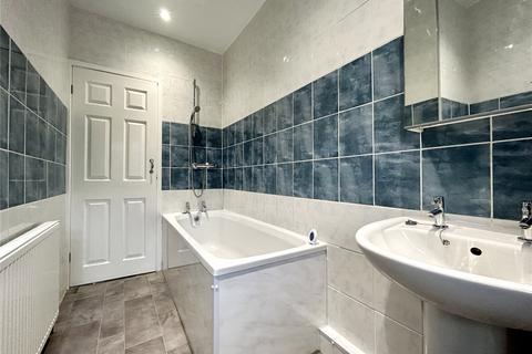 2 Abingdon Street, Ashton-under-lyne, OL6 6PN