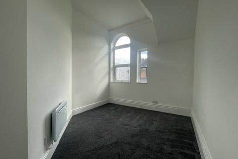 2 bedroom apartment to rent, Magdala Road , Mapperley Park