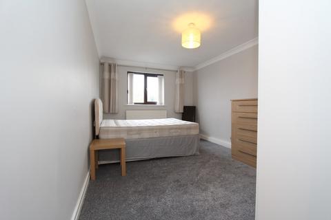 2 bedroom flat to rent, Holmesfield Road, Dronfield Woodhouse