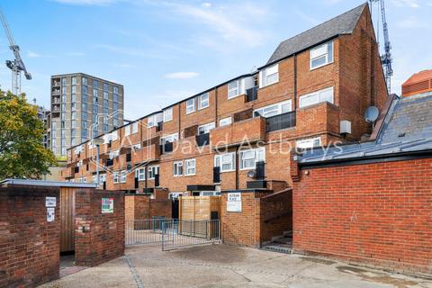 34 Outram Place, London, N1 0UX