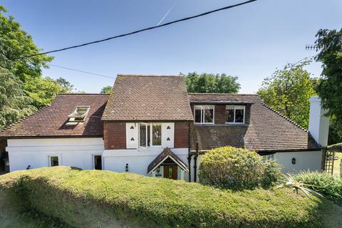 2 bedroom detached house for sale, The Coombe, Betchworth