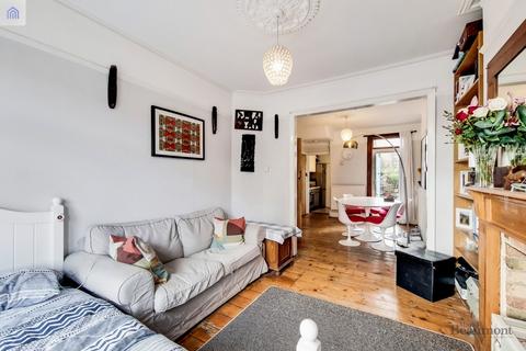 125 Bradgate Road, London, SE6 4TR
