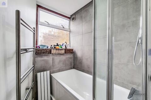 125 Bradgate Road, London, SE6 4TR