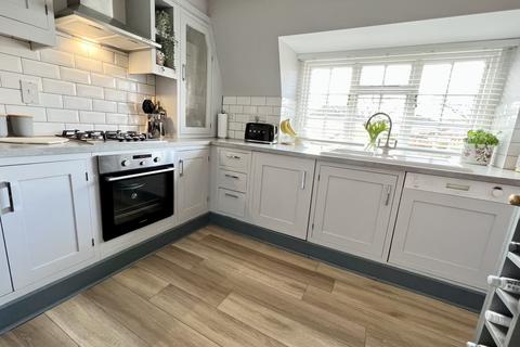 2 bedroom apartment for sale, Brackley Lodge Mews, High Street