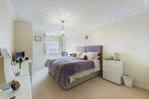 2 bedroom flat for sale - West Parade, Worthing BN11