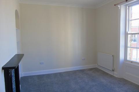 3 bedroom semi-detached house to rent, St. Nicholas Street, King's Lynn