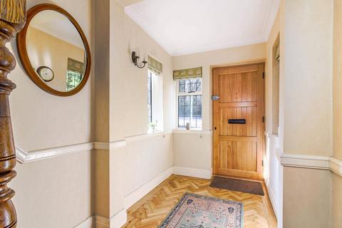4 bedroom detached house for sale, Piercing Hill, Theydon Bois