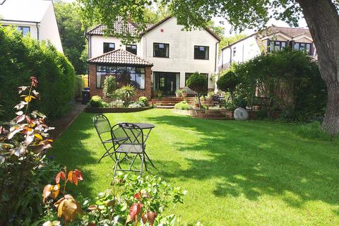 4 bedroom detached house for sale, Piercing Hill, Theydon Bois