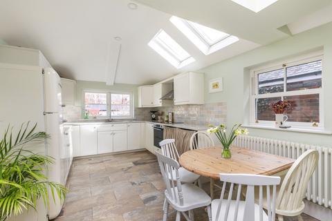 31 Monks Road, Winchester, SO23 7EQ