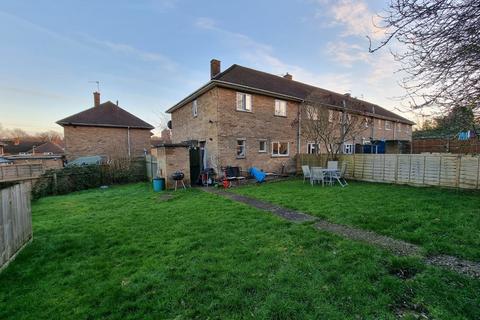3 bedroom end of terrace house for sale - Blackbrook Road, Loughborough