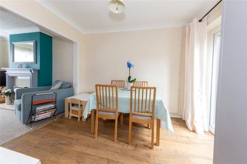 35 Sunningdale, Luton, LU2 7TF