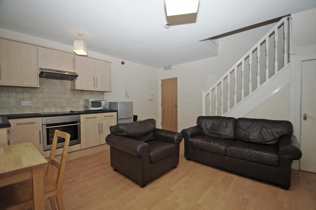 Apartment in Leeds - View 2