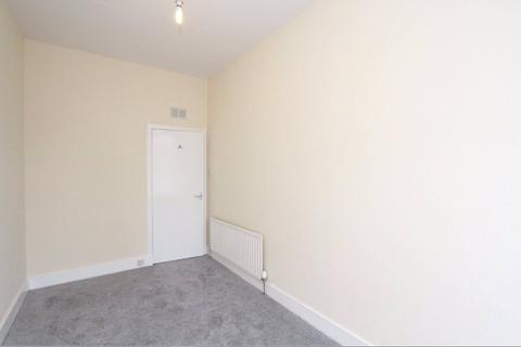 2 bedroom flat to rent, Richmond Terrace, Rosemount, Aberdeen, AB25