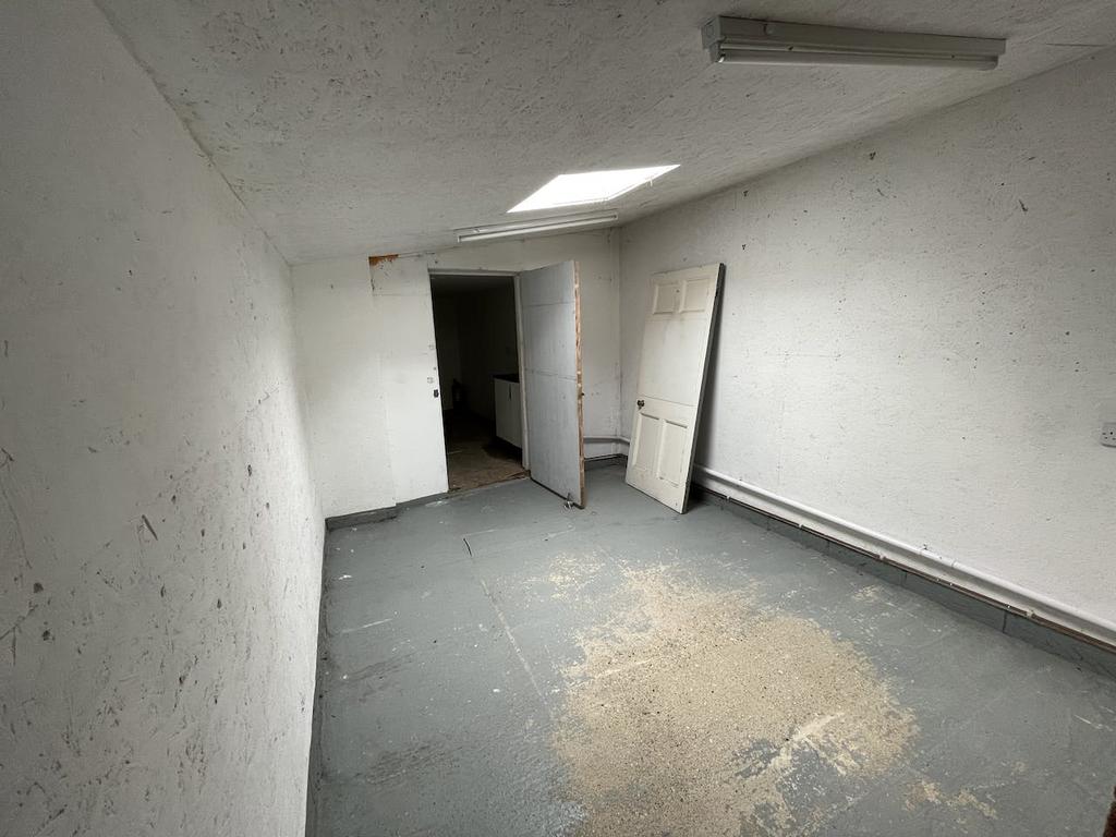 Lean To 1.jpeg