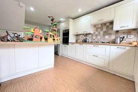 4 Gammon Close, Hedge End, Southampton, SO30 2JS
