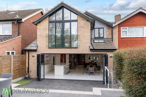 9 Hoecroft, Nazeing, Waltham Abbey, EN9 2RD