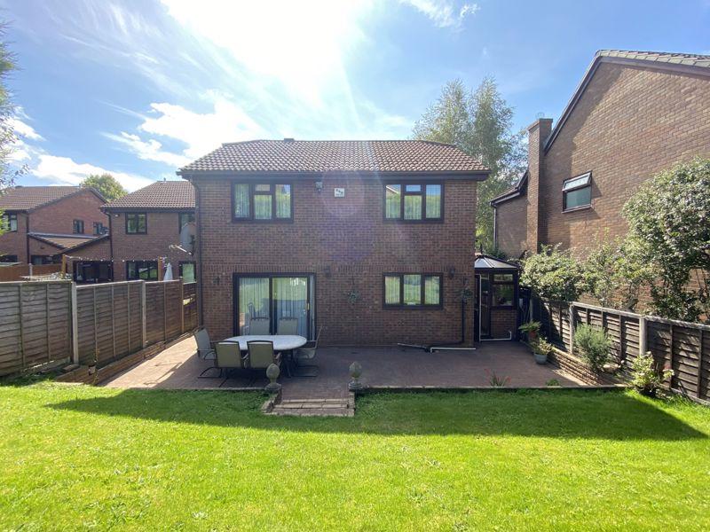 Kestrel Drive, Four Oaks, Sutton Coldfield, B74 4XW 4 bed detached