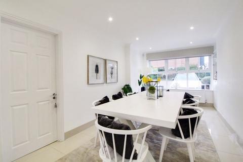 16 Poppy Walk, Waltham Cross, EN7 6TJ