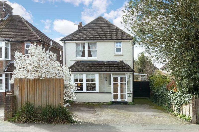 Depot Road, Horsham 3 bed detached house £700,000