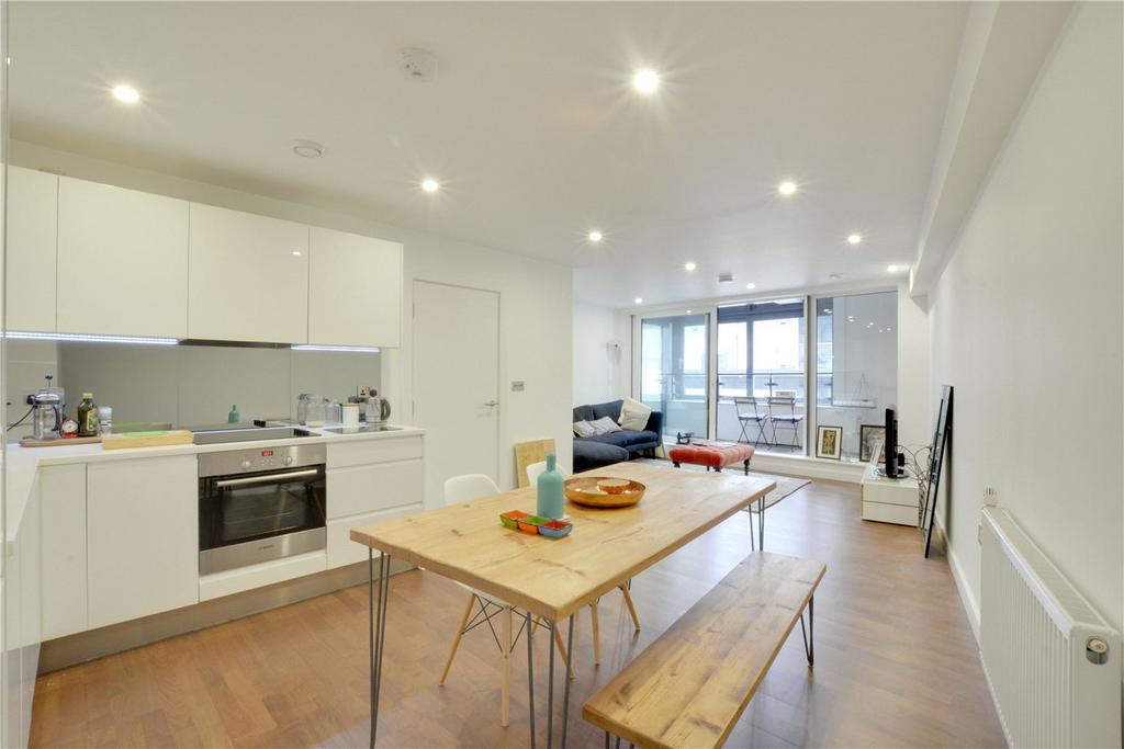 Lounge / Kitchen