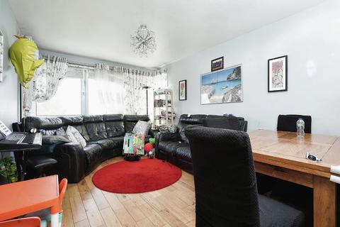 2 bedroom flat to rent - Argosy House, London, SE8 3QZ