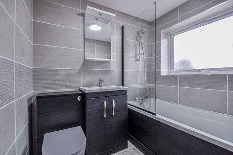 3 bedroom detached house to rent - Hadleigh Rise, Caversham, RG4