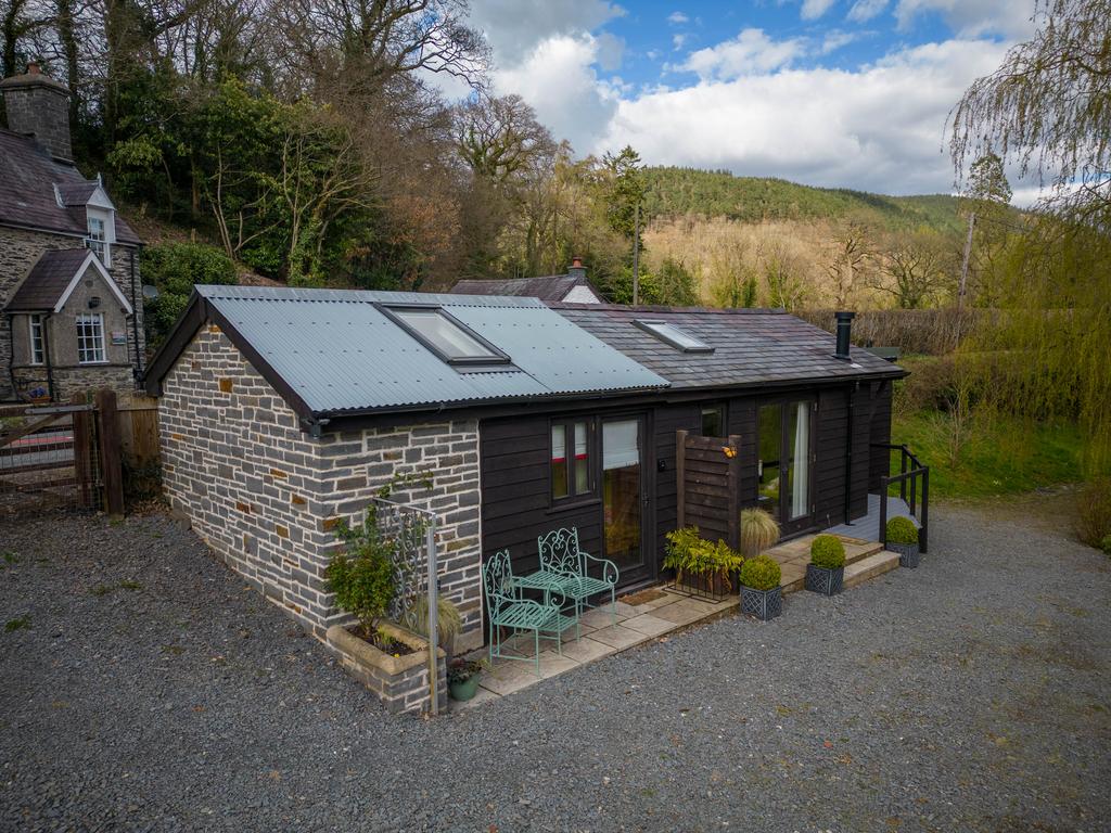 Detached lodge/chalet