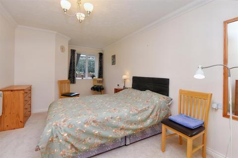 2 bedroom retirement property for sale - Newbury, Gillingham