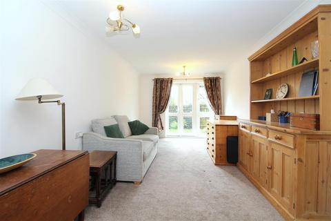 1 bedroom retirement property for sale - Davis Court, Marlborough Road, St Albans