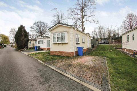 1 bedroom park home for sale, Willows Riverside Park, Windsor