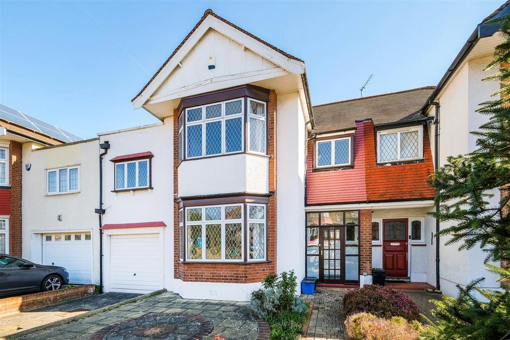 South View Drive, London 4 bed semidetached house £925,000