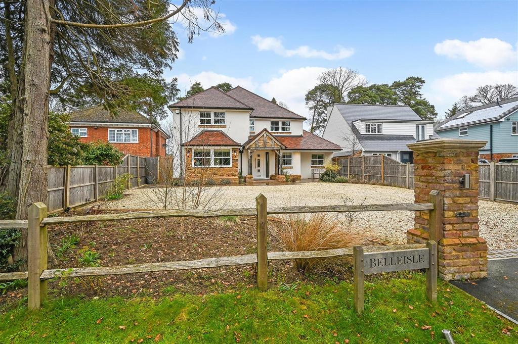 Horseshoe Lane, Ash Vale 5 bed detached house for sale £1,350,000