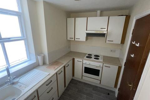 2 bedroom flat to rent, Hulme Street, Southport, Merseyside