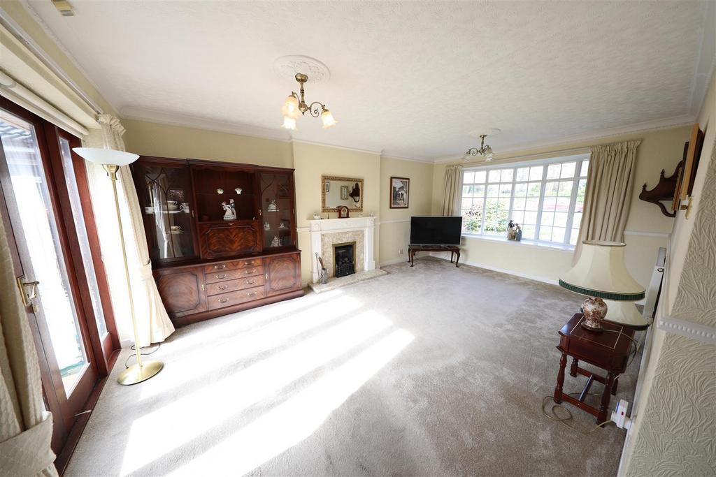 Southwood Road, Cottingham 3 bed detached bungalow for sale £300,000