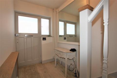 4 bedroom terraced house to rent - Nettlewood Road, Streatham Vale