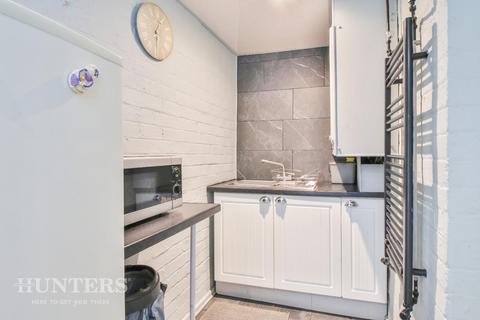 3 Coniston Drive, Middleton, Manchester, M24 5RH