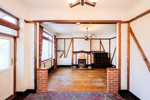2 Blake Hall Crescent, London, E11 3RH