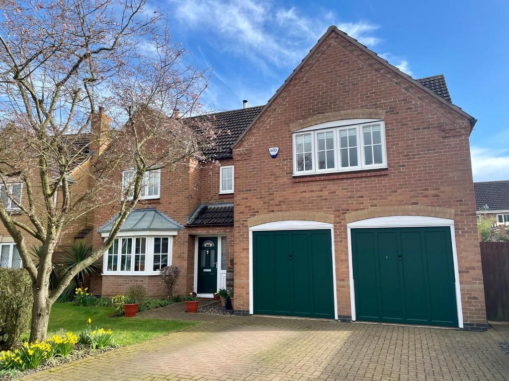 The Ashway, Brixworth, Northamptonshire NN6 5 bed detached house for