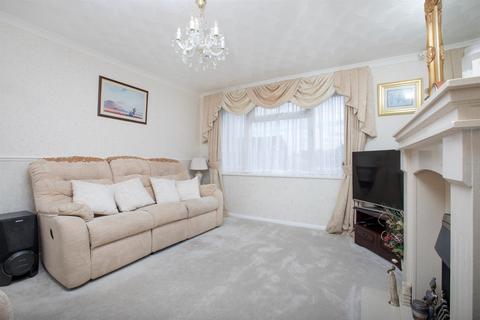 62 Drayton Road, Irthlingborough, Wellingborough, NN9 5TB