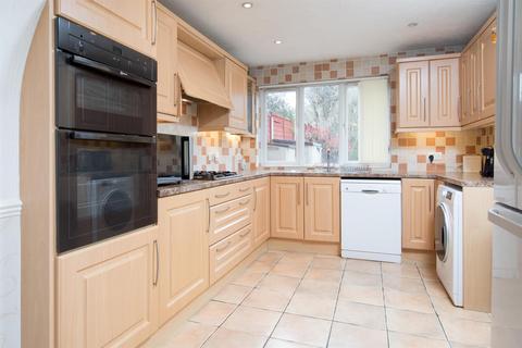 62 Drayton Road, Irthlingborough, Wellingborough, NN9 5TB