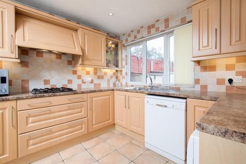62 Drayton Road, Irthlingborough, Wellingborough, NN9 5TB